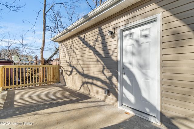 3328 Hale Ave, Louisville, KY 40211