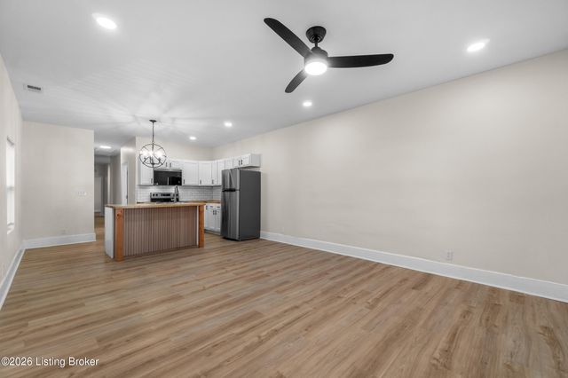 3328 Hale Ave, Louisville, KY 40211