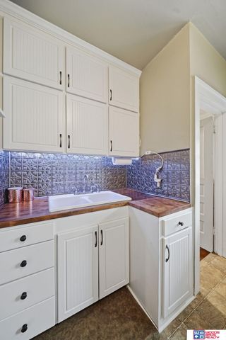 1414 S 9th Street, Lincoln, NE 68502