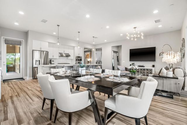 1002 Retreat Circle, Palm Desert, CA 92260