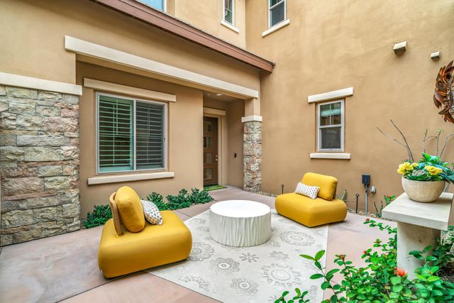 1002 Retreat Circle, Palm Desert, CA 92260