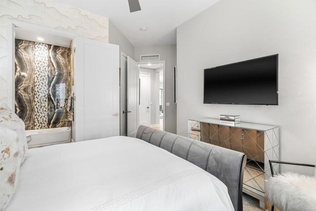 1002 Retreat Circle, Palm Desert, CA 92260