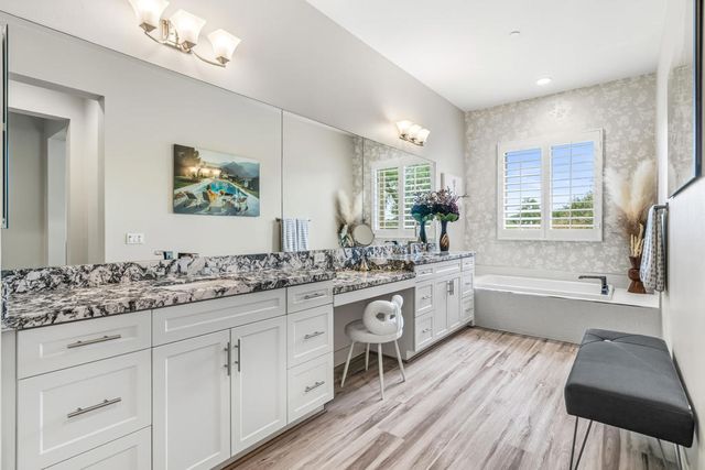 1002 Retreat Circle, Palm Desert, CA 92260