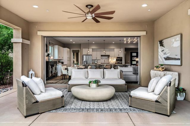 1002 Retreat Circle, Palm Desert, CA 92260