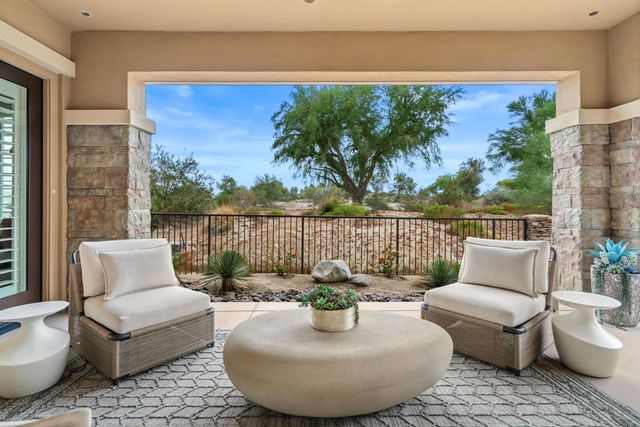 1002 Retreat Circle, Palm Desert, CA 92260