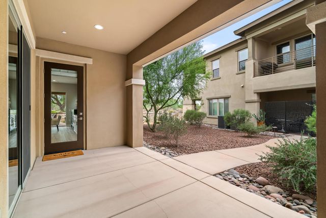 1002 Retreat Circle, Palm Desert, CA 92260