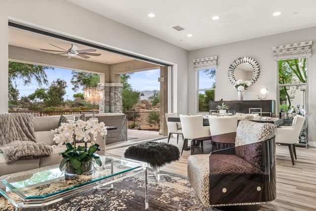 1002 Retreat Circle, Palm Desert, CA 92260