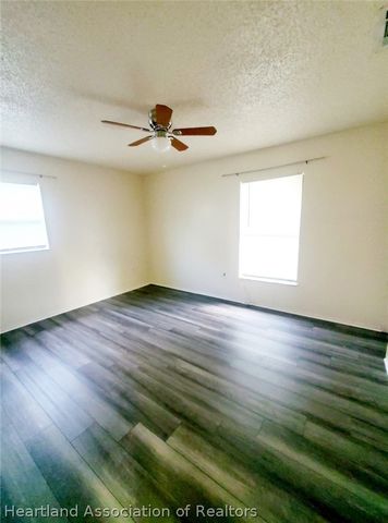 749 MEMORIAL Drive, Sebring, FL 33870