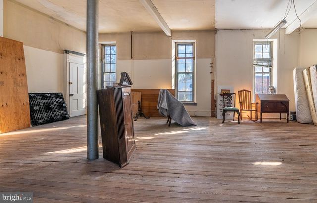 1638 YELLOW SPRINGS RD, Chester Springs, PA 19425