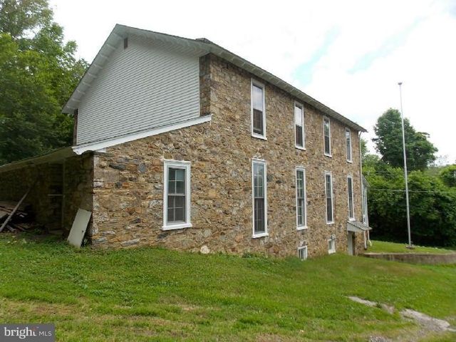 1638 YELLOW SPRINGS RD, Chester Springs, PA 19425