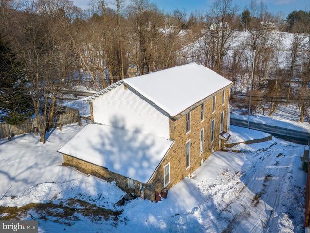1638 YELLOW SPRINGS RD, Chester Springs, PA 19425