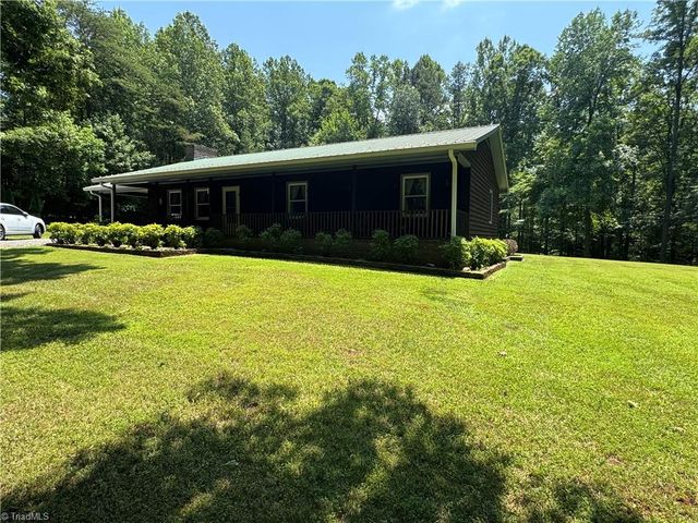1115 Oak View Drive, Tobaccoville, NC 27050