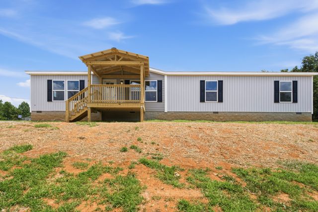 345 Meridian Dr, Smithville, TN 37166