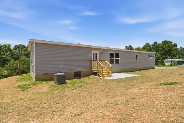 345 Meridian Dr, Smithville, TN 37166