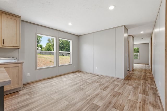 345 Meridian Dr, Smithville, TN 37166