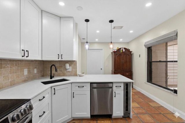 500 Crosswinds Drive C1, Greenacres, FL 33413