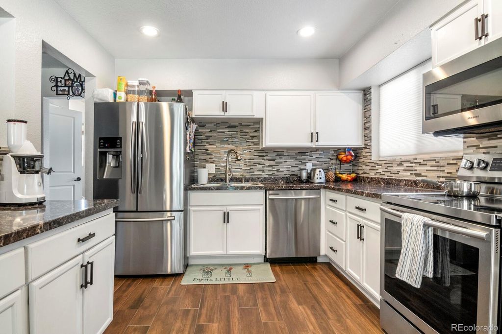 Image 13 of property listing at 1065 Modred Street, Lafayette, CO 80026