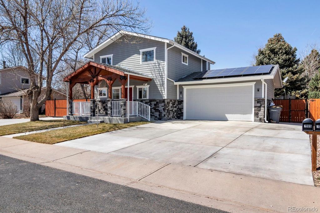 Image 3 of property listing at 1065 Modred Street, Lafayette, CO 80026