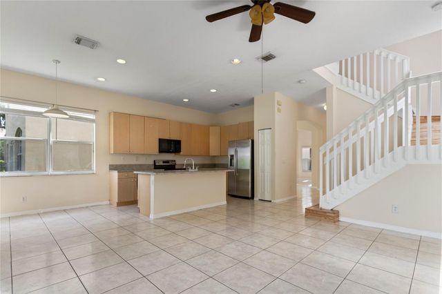 2215 NW 76th Terrace, Pembroke Pines, FL 33024