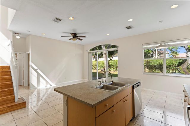 2215 NW 76th Terrace, Pembroke Pines, FL 33024
