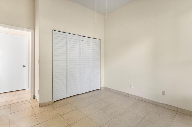 2215 NW 76th Terrace, Pembroke Pines, FL 33024