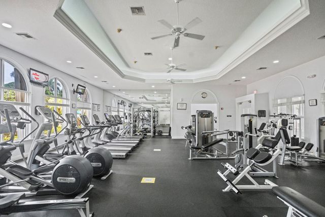 2215 NW 76th Terrace, Pembroke Pines, FL 33024