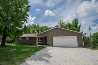 1378 East 425th Road, Bolivar, MO 65613