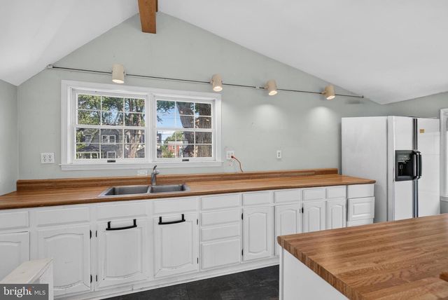 107 SUMMIT RD, Media, PA 19063