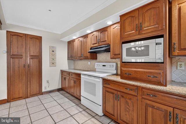 107 SUMMIT RD, Media, PA 19063