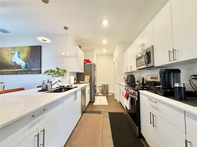 2950 Park Pl 5838, Dania Beach, FL 33312