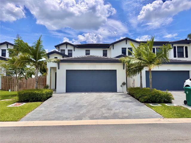 2950 Park Pl 5838, Dania Beach, FL 33312