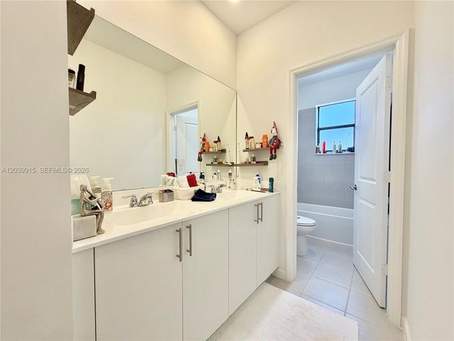 2950 Park Pl 5838, Dania Beach, FL 33312