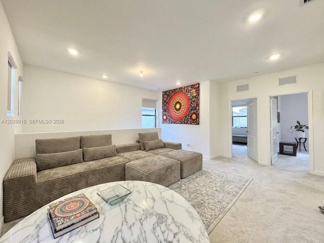 2950 Park Pl 5838, Dania Beach, FL 33312