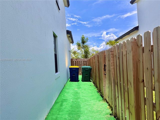 2950 Park Pl 5838, Dania Beach, FL 33312