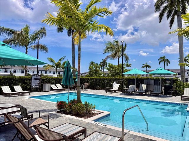 2950 Park Pl 5838, Dania Beach, FL 33312