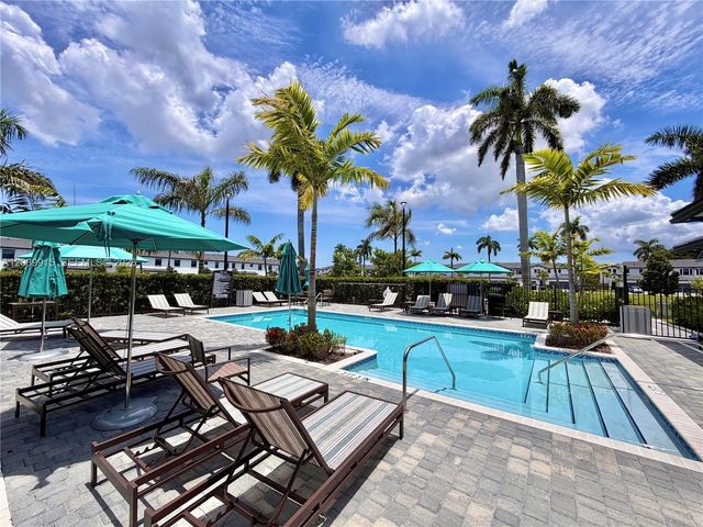 2950 Park Pl 5838, Dania Beach, FL 33312