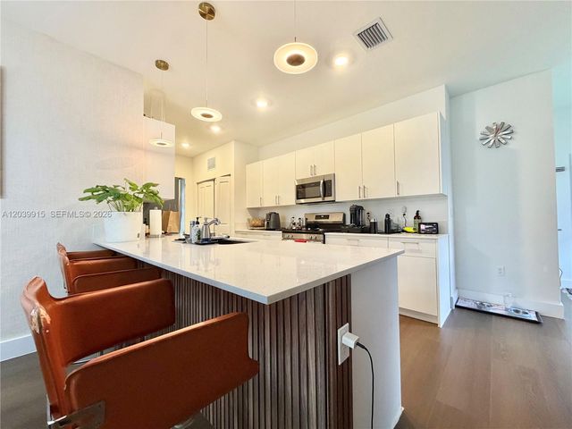2950 Park Pl 5838, Dania Beach, FL 33312
