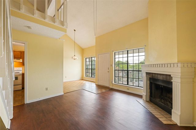 1610 Waterston Ave 11, Austin, TX 78703