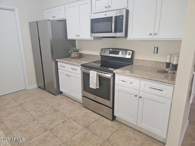 10419 W DESERT ROCK Drive, Sun City, AZ 85351