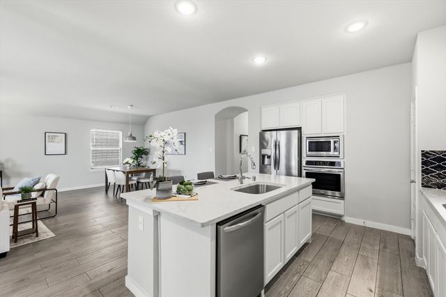 1916 Outpost Creek Lane, Aubrey, TX 76227