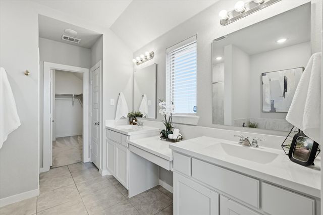 1916 Outpost Creek Lane, Aubrey, TX 76227