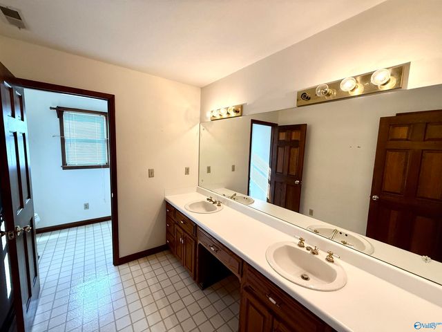 301 Casey Drive, Gadsden, AL 35903