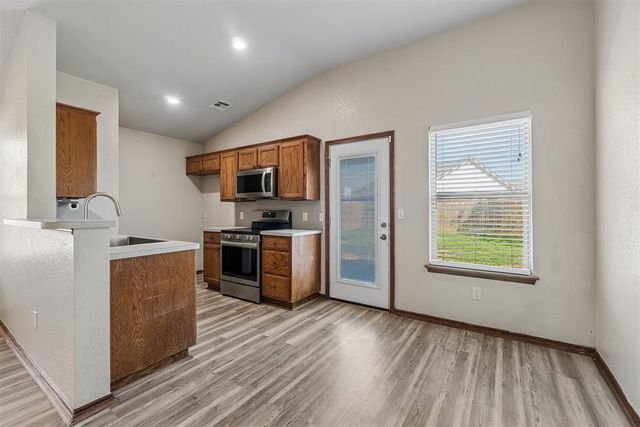 10625 NW 34th Street, Yukon, OK 73099