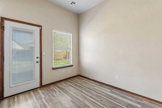 10625 NW 34th Street, Yukon, OK 73099