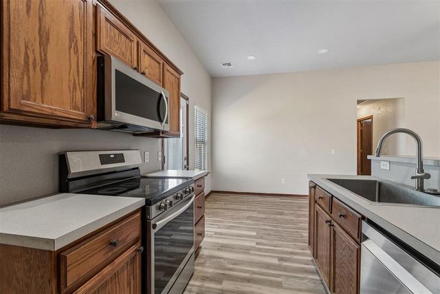 10625 NW 34th Street, Yukon, OK 73099