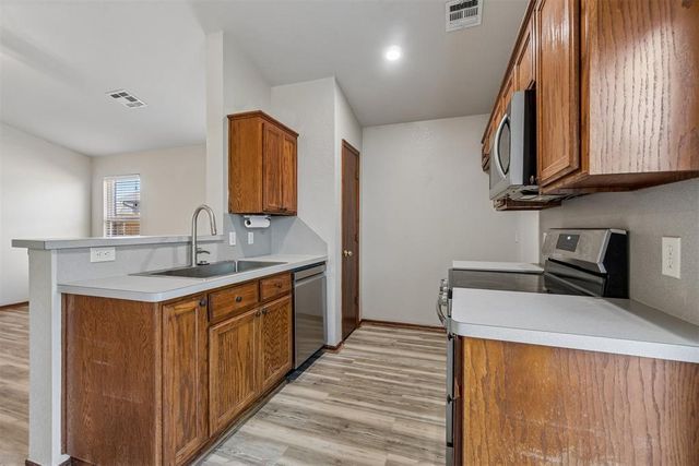 10625 NW 34th Street, Yukon, OK 73099