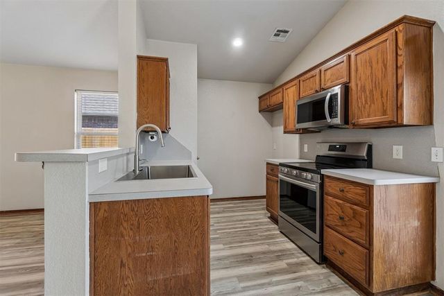 10625 NW 34th Street, Yukon, OK 73099