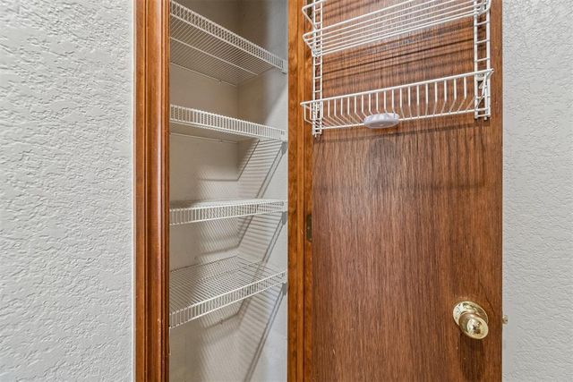 10625 NW 34th Street, Yukon, OK 73099