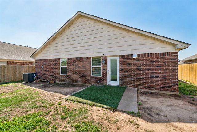 10625 NW 34th Street, Yukon, OK 73099