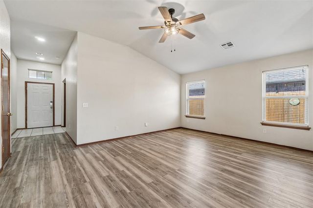 10625 NW 34th Street, Yukon, OK 73099